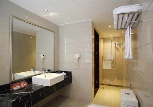 Holland 3* Xangai