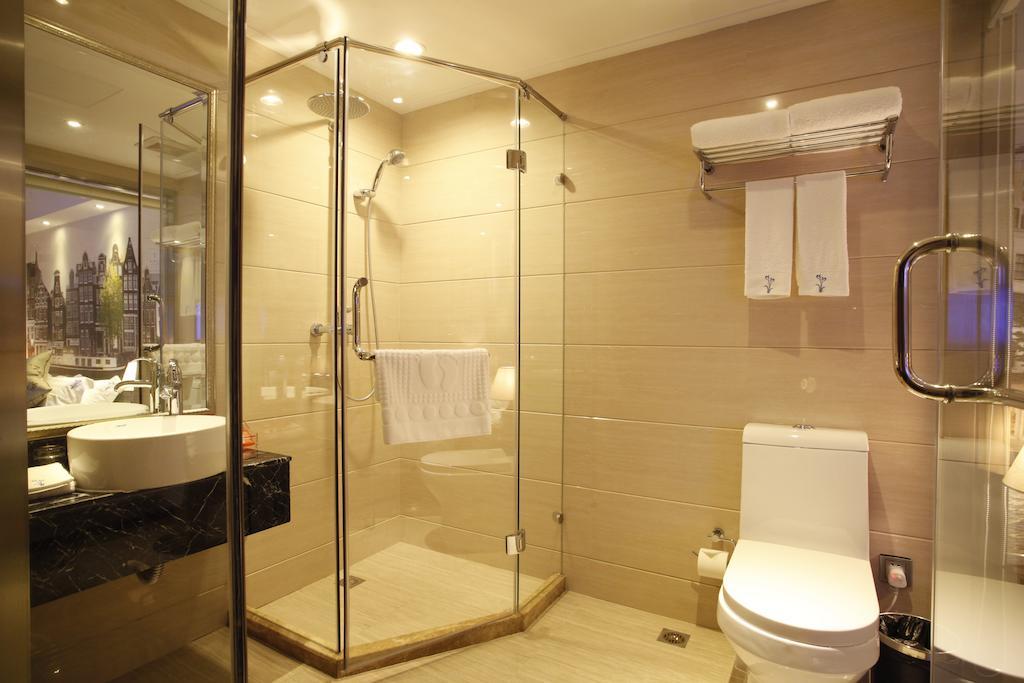 Hotel Holland 3*